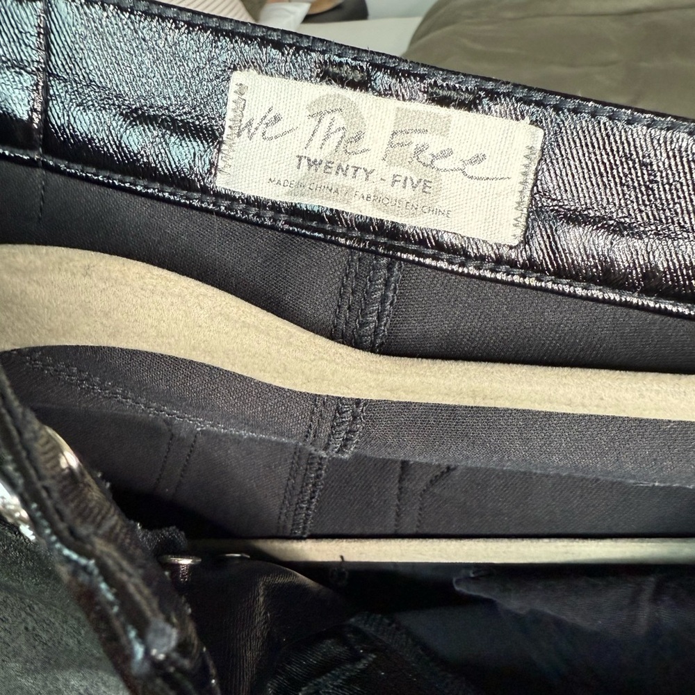 We The Free Black Patent Skinny Pants Size 25 High Rise Slim Skinny Button Fly - Picture 4 of 10